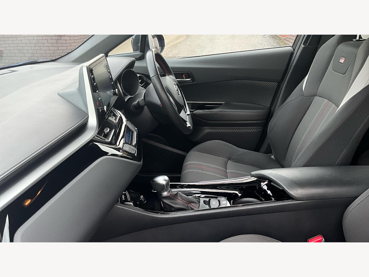 Used Toyota C-HR 2021 for sale - 76850205: Photo 12