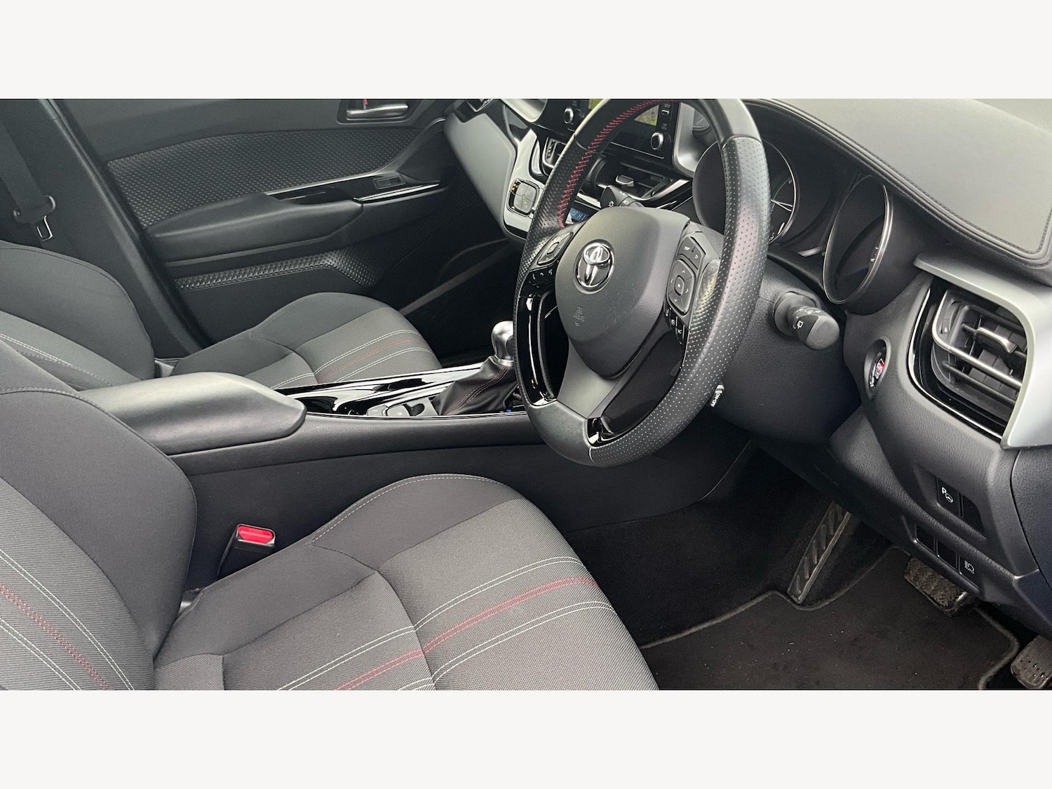 Used Toyota C-HR 2021 for sale - 76850205: Photo 13