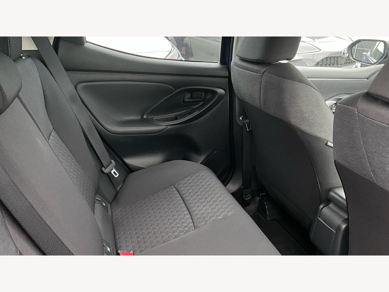 Used Toyota Yaris 2023 for sale - 76409357: Photo 14