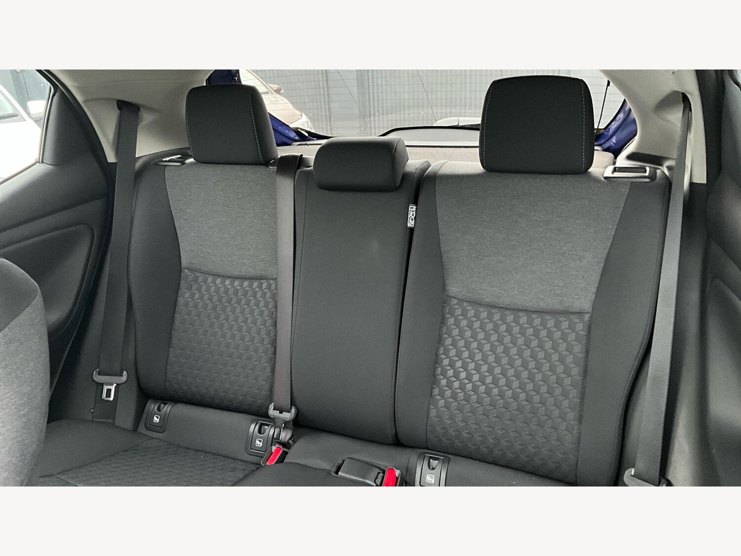 Used Toyota Yaris 2023 for sale - 76409357: Photo 26