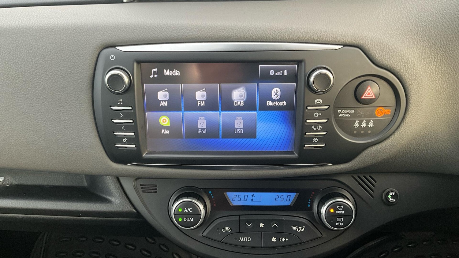 Used Toyota Yaris 2018 for sale - 76446502: Photo 35