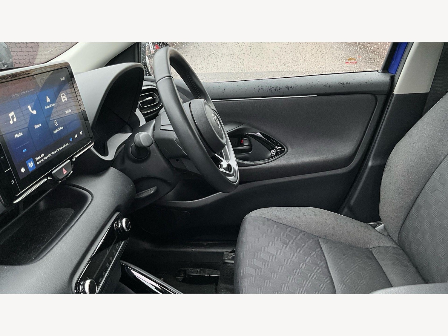 Used Toyota Yaris for sale - 77704801: Photo 12