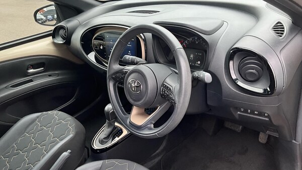 Used Toyota Aygo X 2022 for sale - 75430901: Photo 45