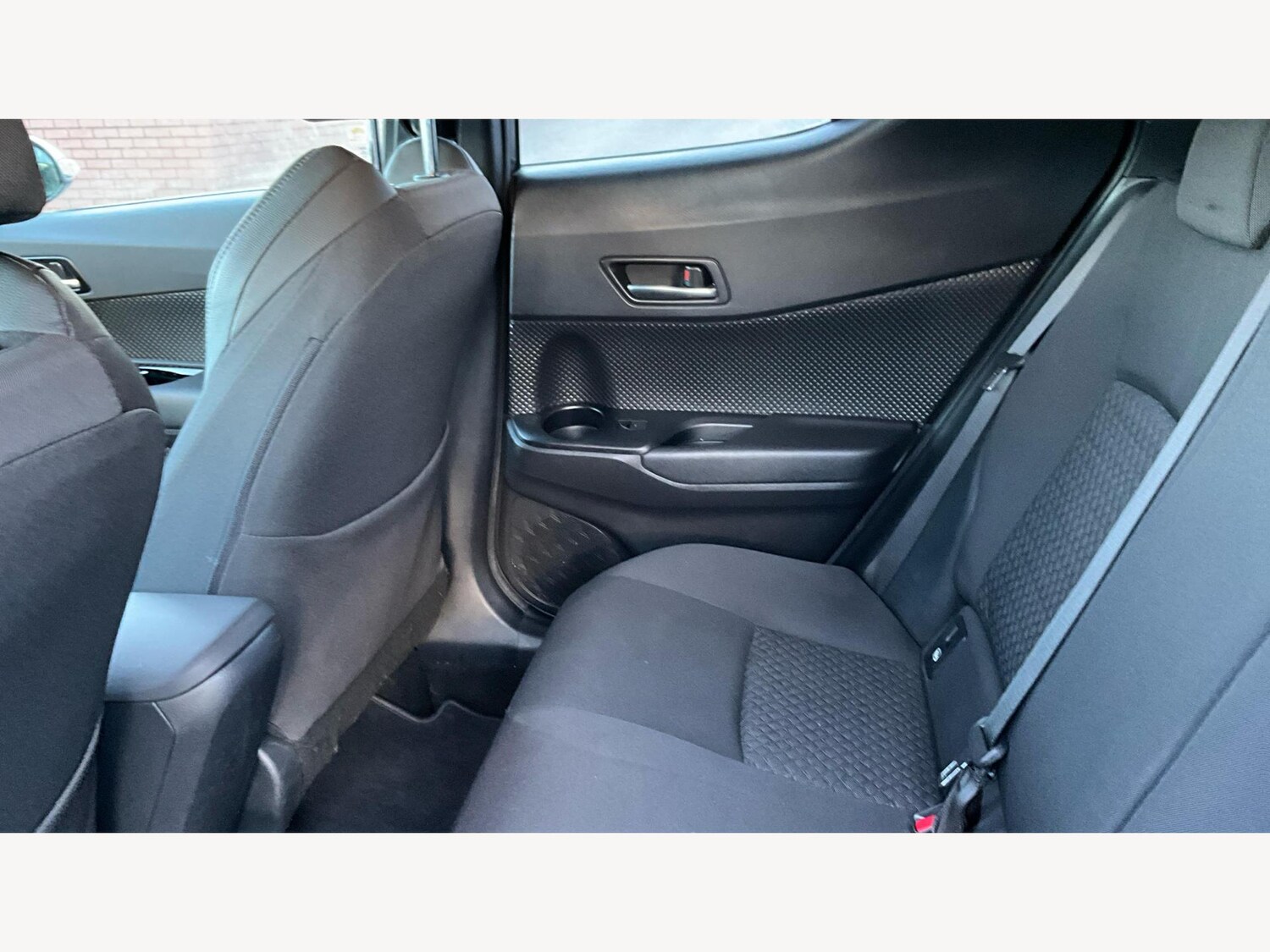 Used Toyota C-HR 2023 for sale - 76994225: Photo 15