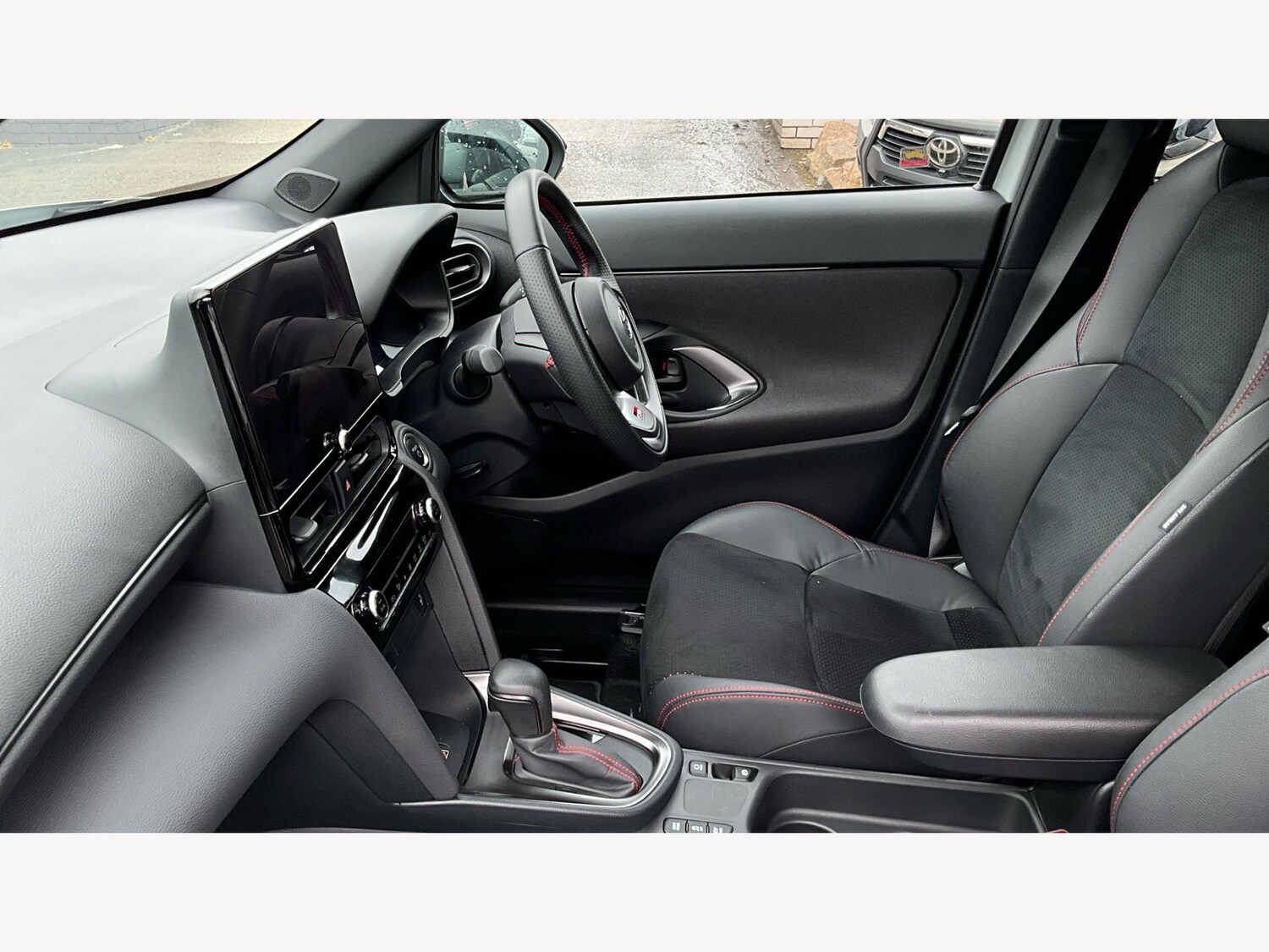 Used Toyota Yaris Cross 2025 for sale - 77738211: Photo 12