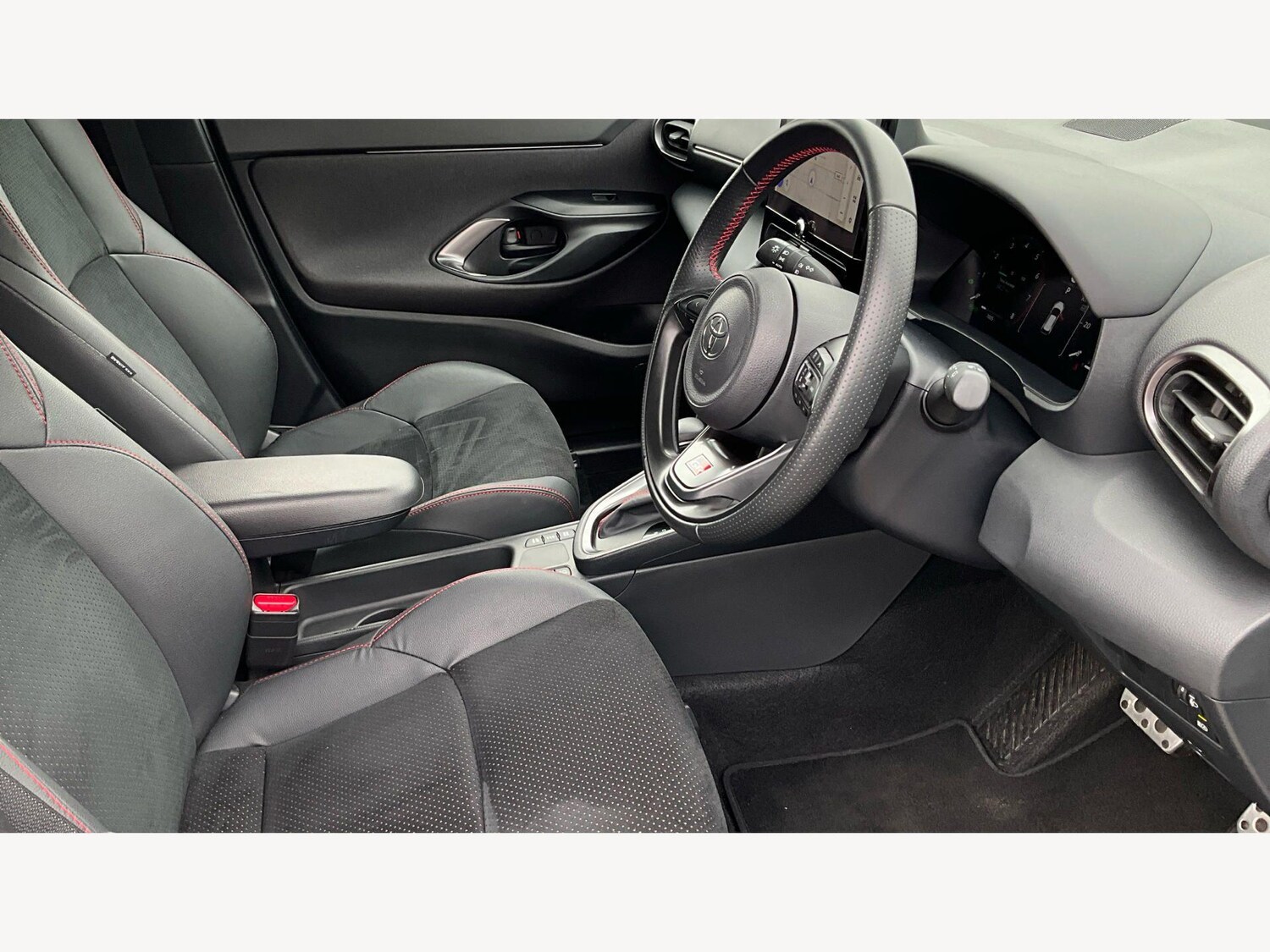 Used Toyota Yaris Cross 2025 for sale - 77738211: Photo 13