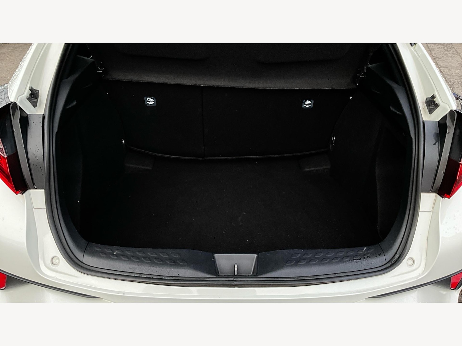 Used Toyota C-HR 2020 for sale - 77343965: Photo 23