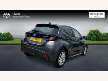 Used Toyota Yaris 2021 for sale - 75302032: Photo