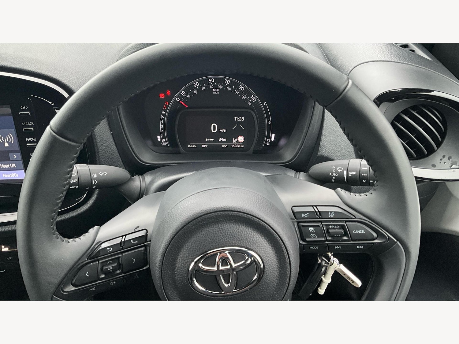 Used Toyota Aygo X 2023 for sale - 76484309: Photo 11