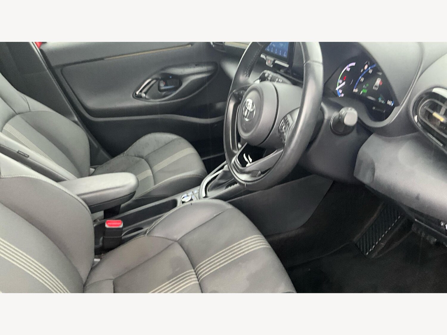 Used Toyota Yaris Cross 2022 for sale - 76537647: Photo 13