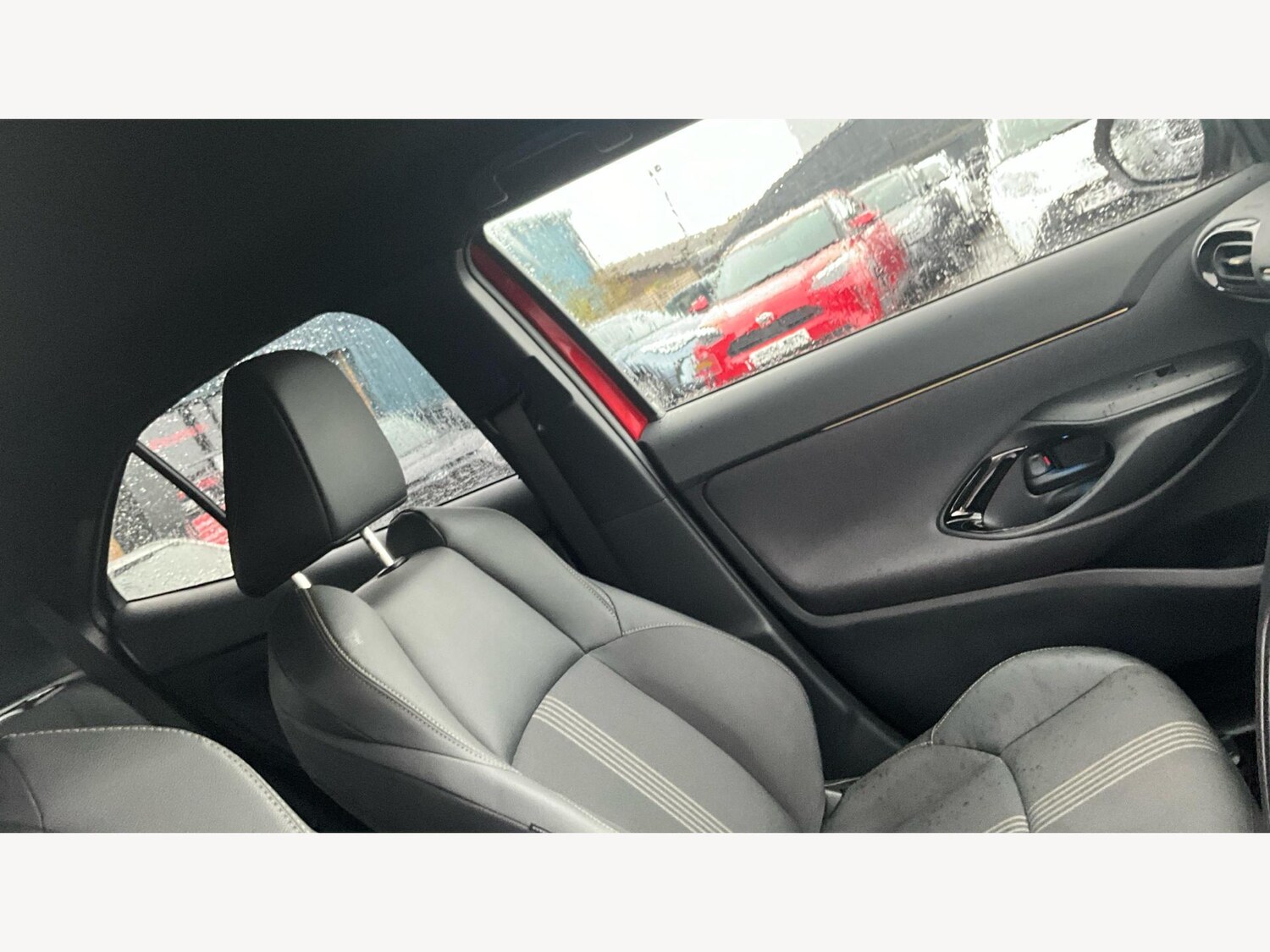 Used Toyota Yaris Cross 2022 for sale - 76537647: Photo 24