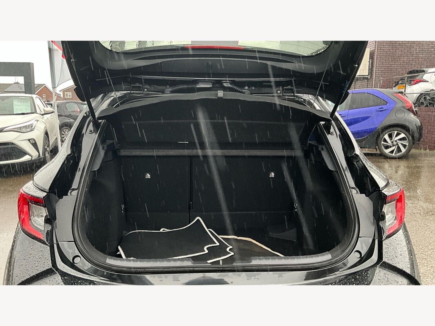 Used Toyota Corolla for sale - 77586419: Photo 16