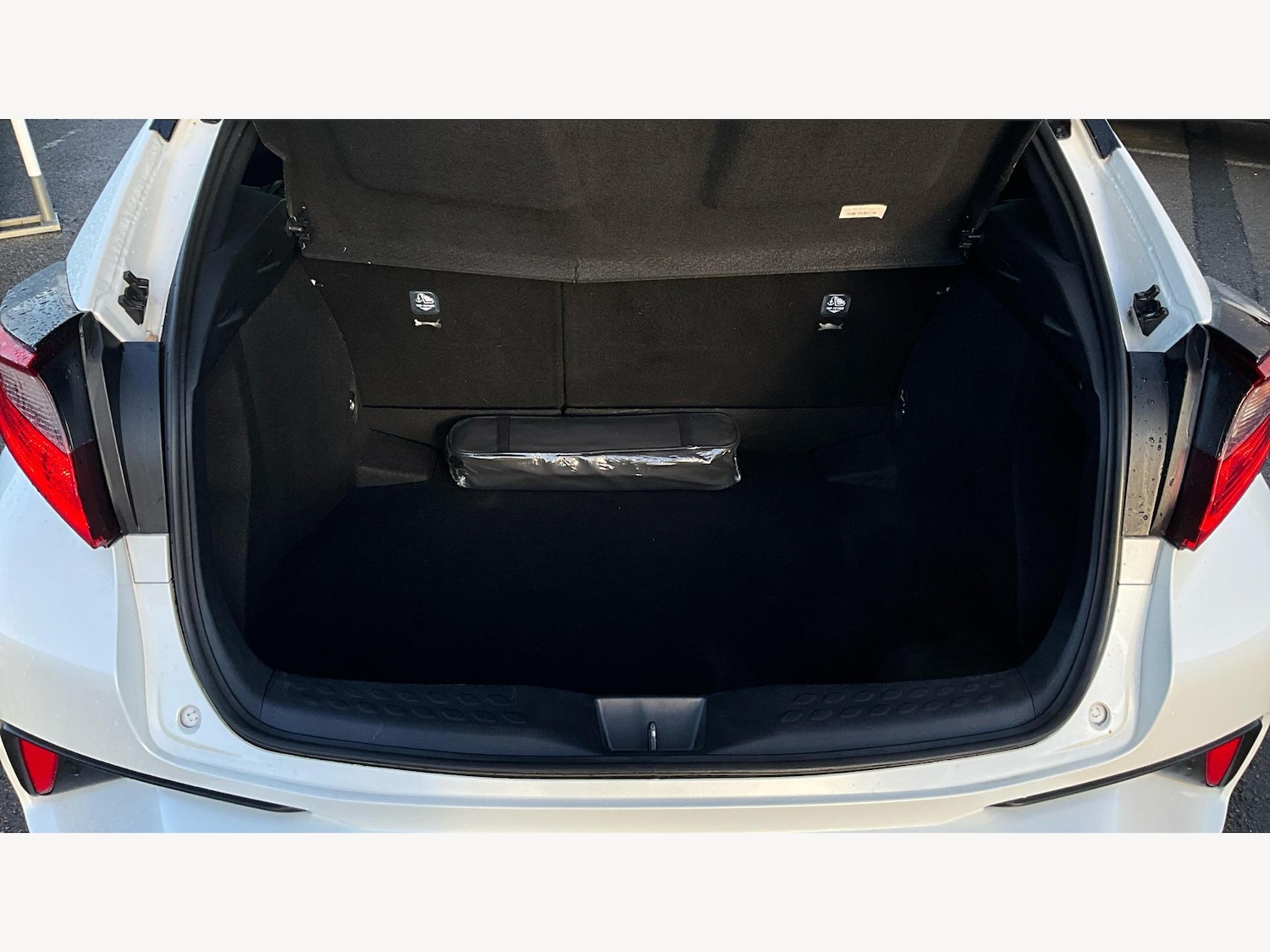 Used Toyota C-HR 2022 for sale - 77237980: Photo 23