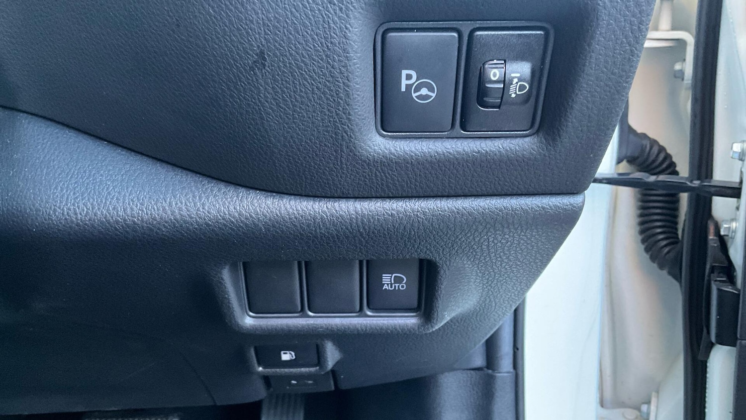 Used Toyota C-HR 2022 for sale - 77237980: Photo 34