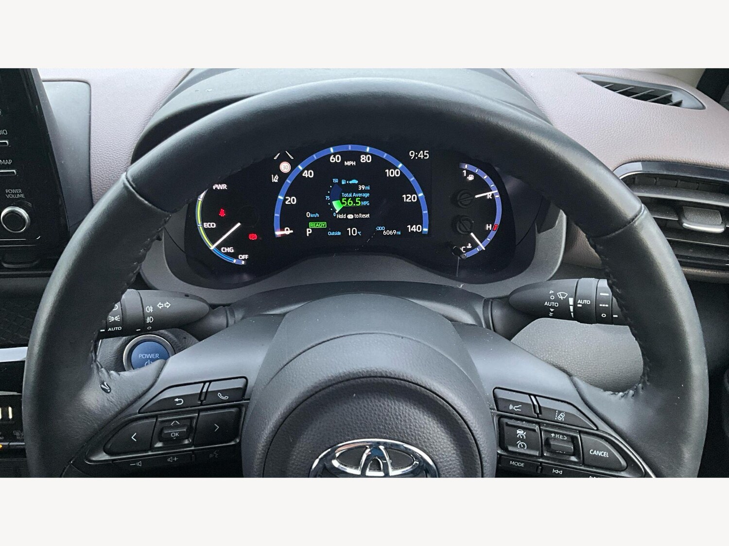 Used Toyota Yaris Cross 2022 for sale - 77267759: Photo 11