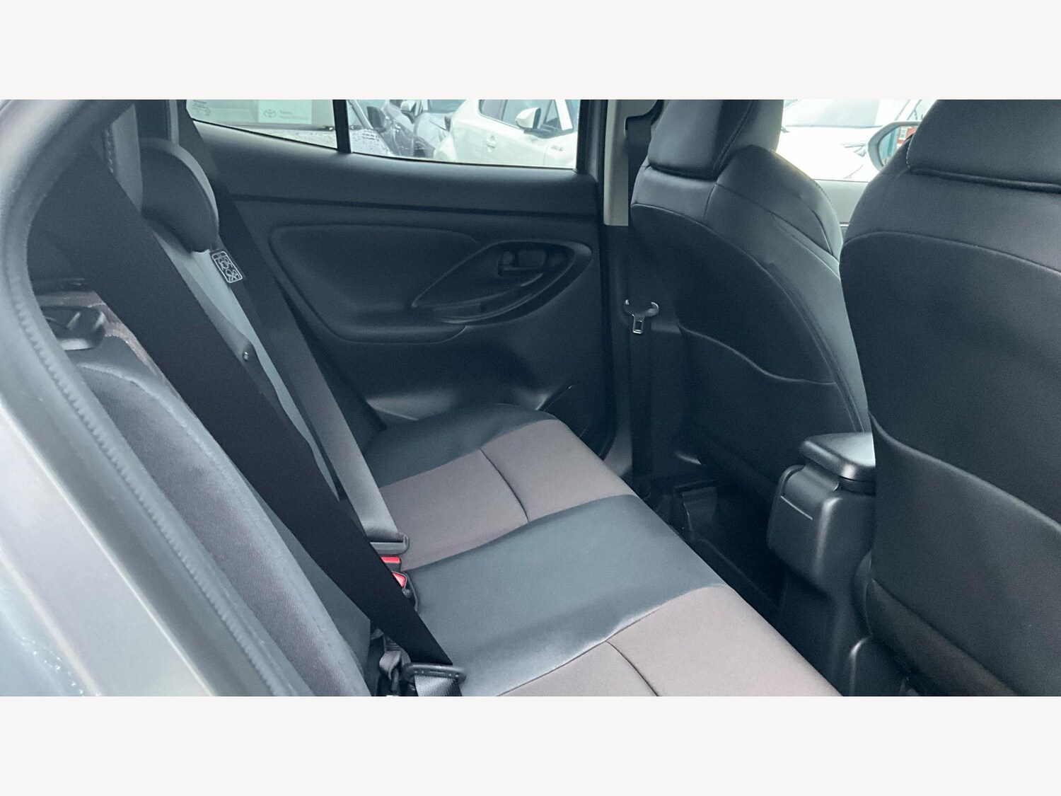 Used Toyota Yaris Cross 2022 for sale - 77267759: Photo 14