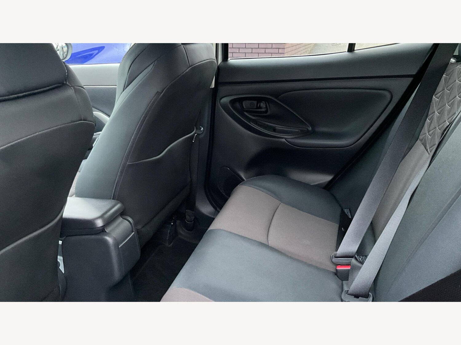 Used Toyota Yaris Cross 2022 for sale - 77267759: Photo 15