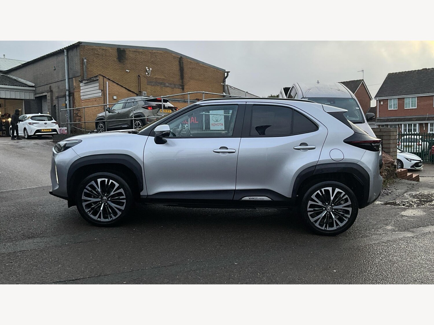 Used Toyota Yaris Cross 2022 for sale - 77267759: Photo 19