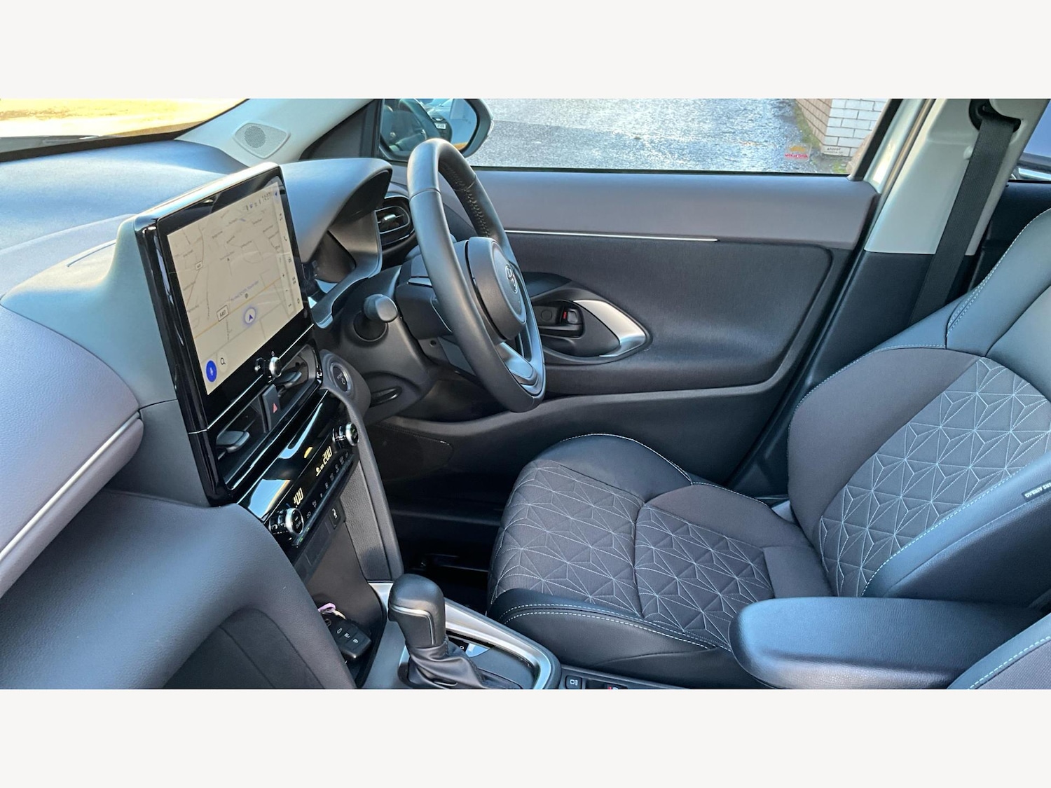 Used Toyota Yaris Cross 2025 for sale - 77131523: Photo 12