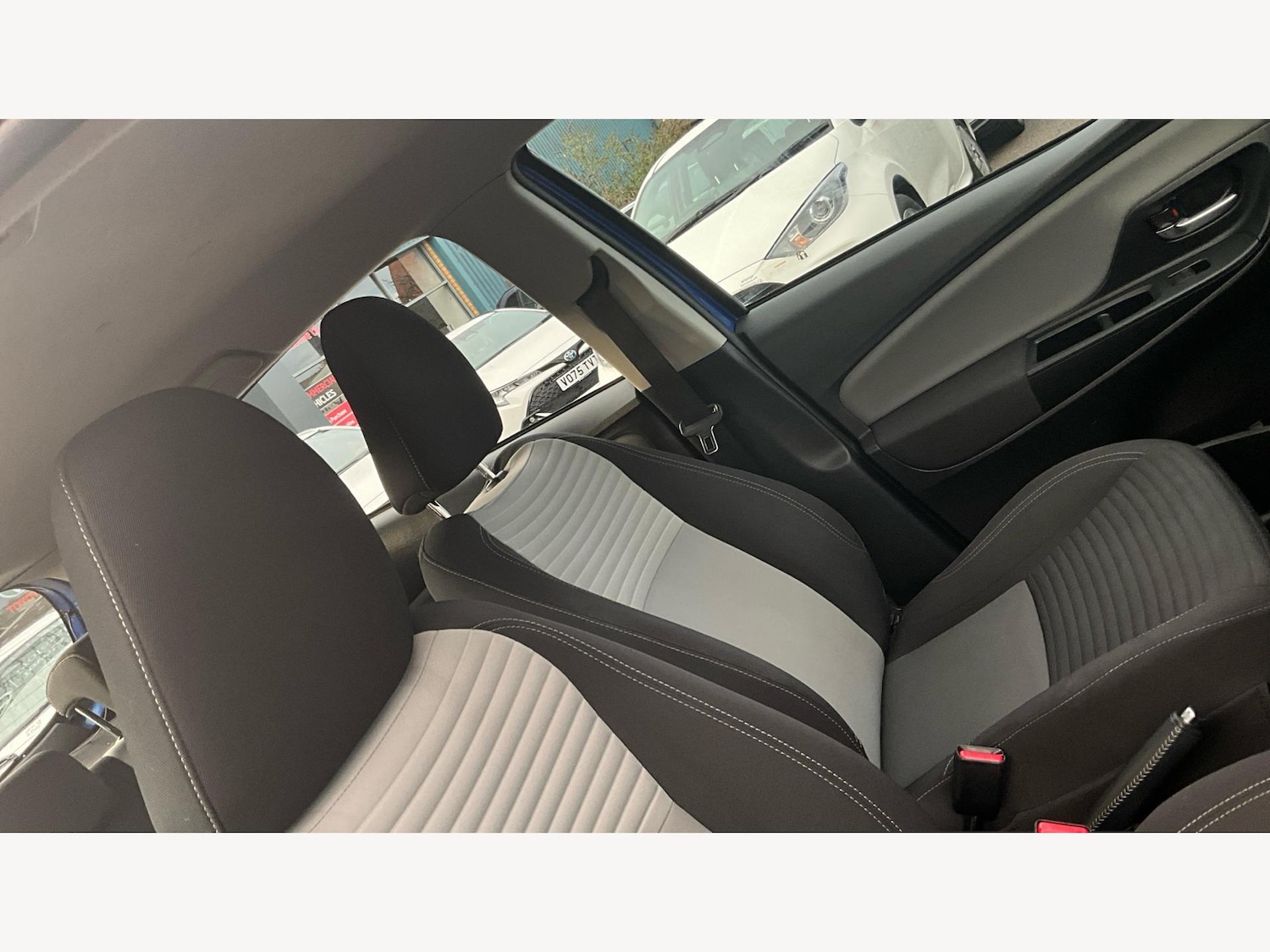 Used Toyota Yaris 2018 for sale - 76539135: Photo 24