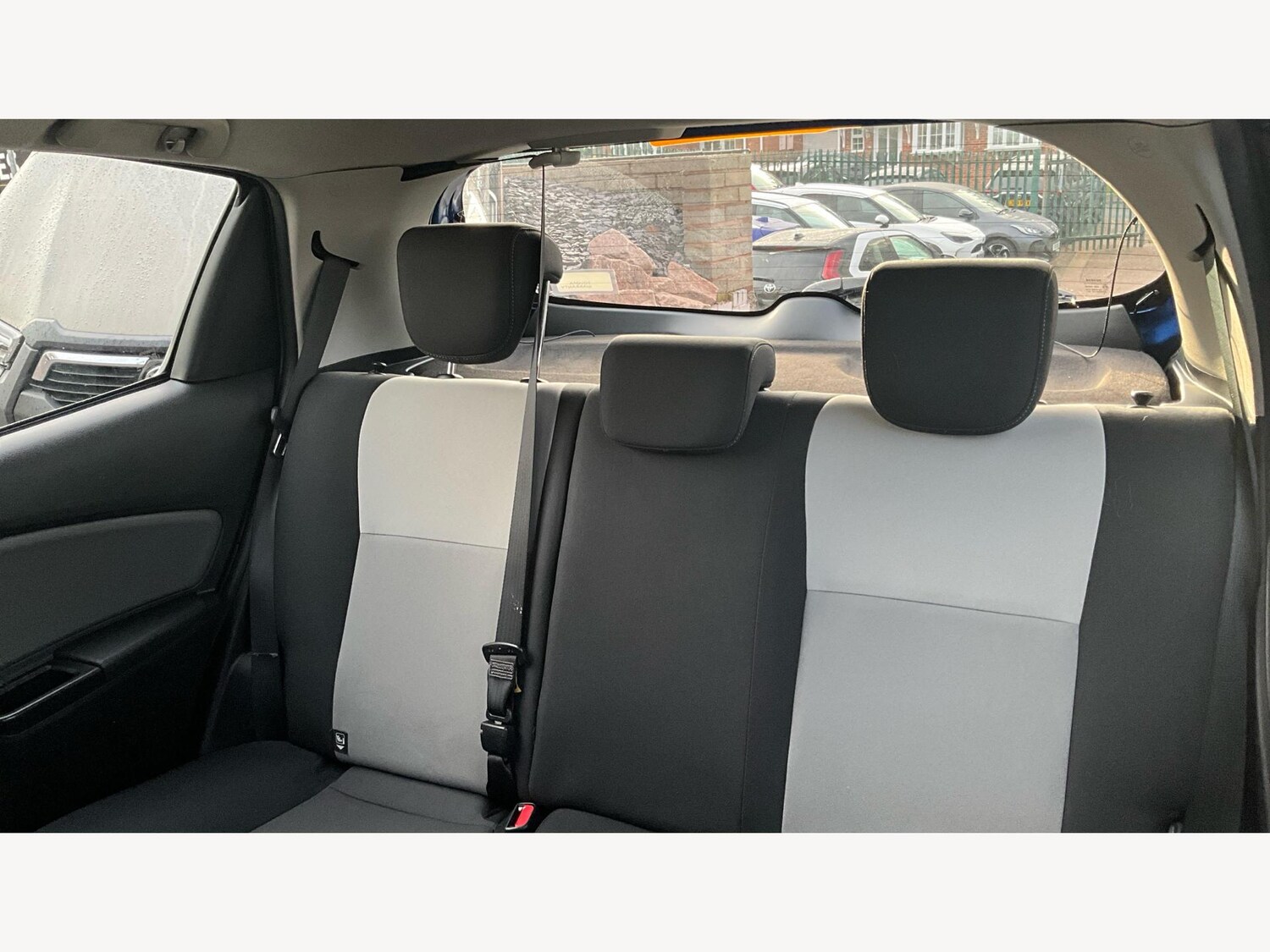 Used Toyota Yaris 2018 for sale - 76539135: Photo 26