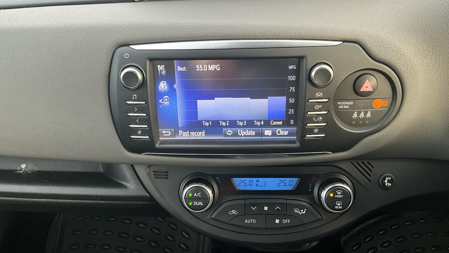 Used Toyota Yaris 2018 for sale - 76539135: Photo 37