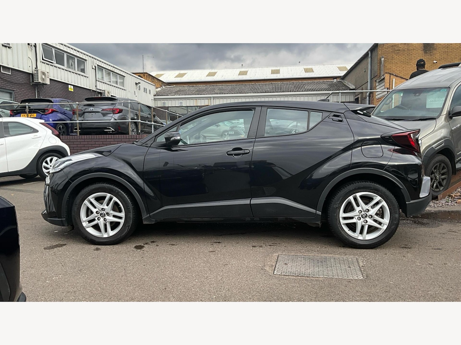 Used Toyota C-HR 2022 for sale - 76336832: Photo 19
