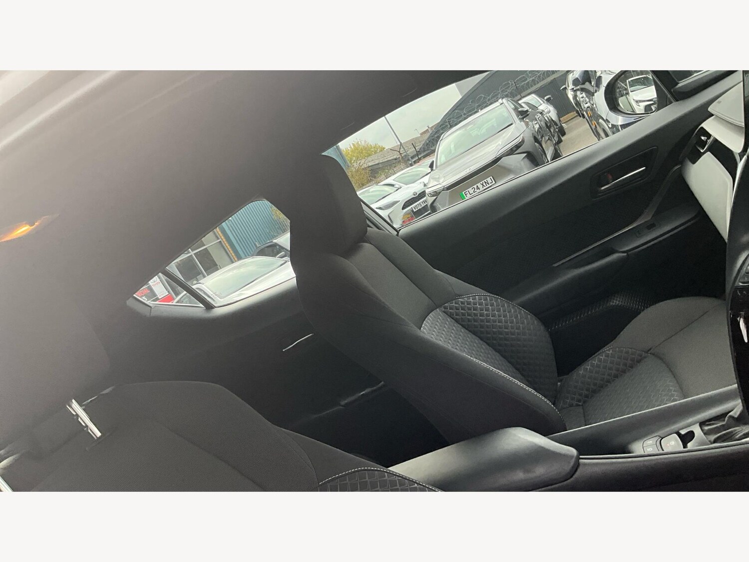 Used Toyota C-HR 2022 for sale - 76336832: Photo 24