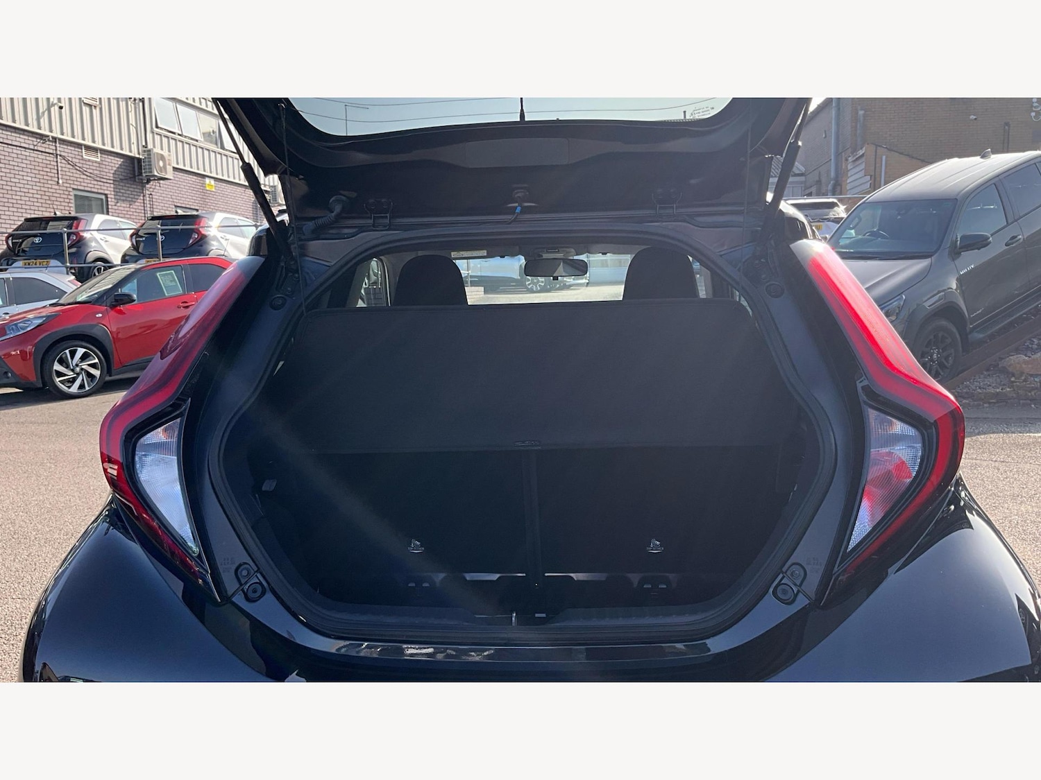 Used Toyota Aygo X 2023 for sale - 77376843: Photo 16