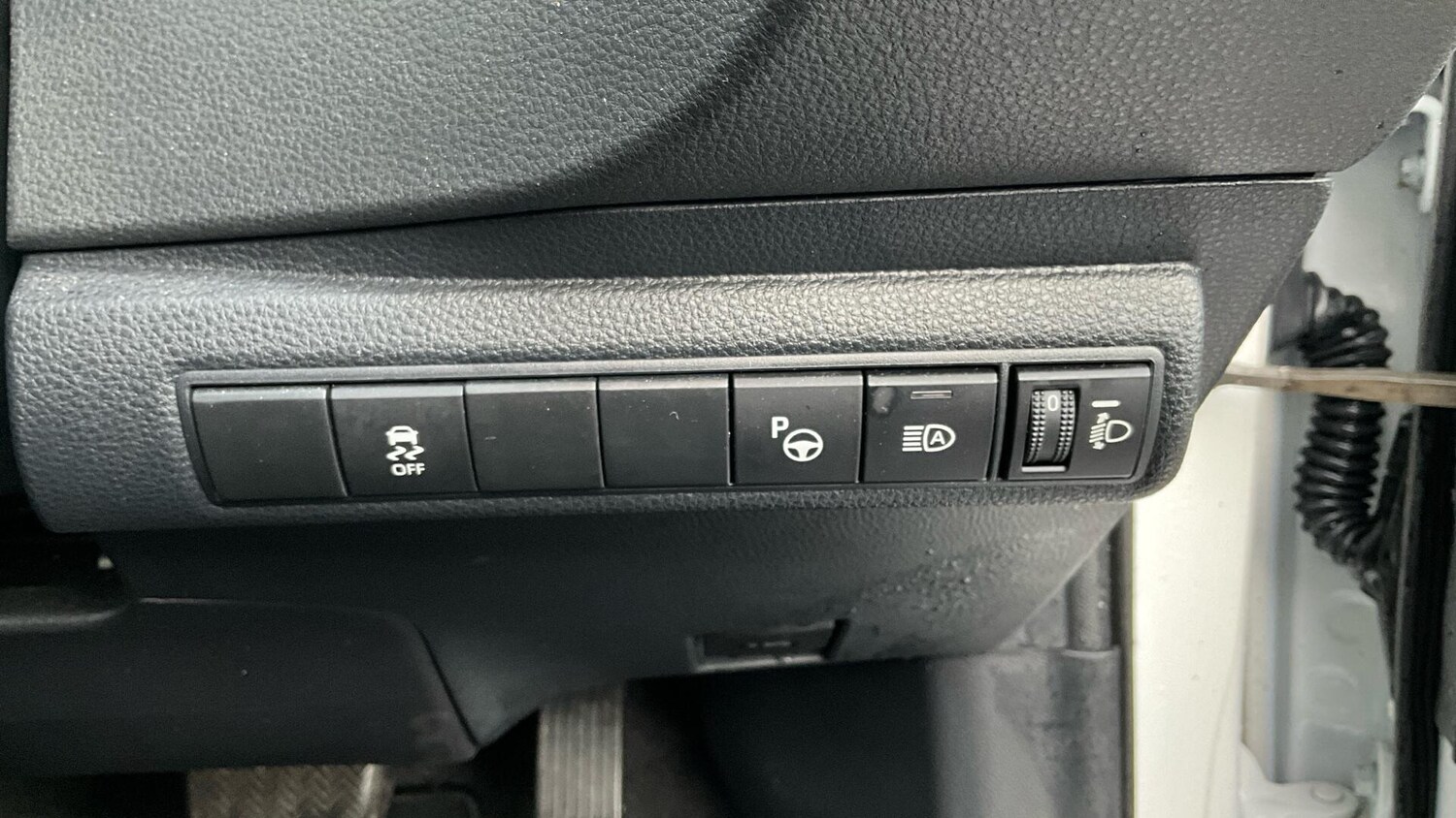 Used Toyota Corolla for sale - 77344084: Photo 41