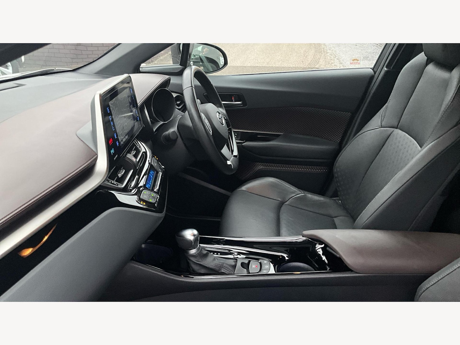 Used Toyota C-HR 2019 for sale - 76361101: Photo 12