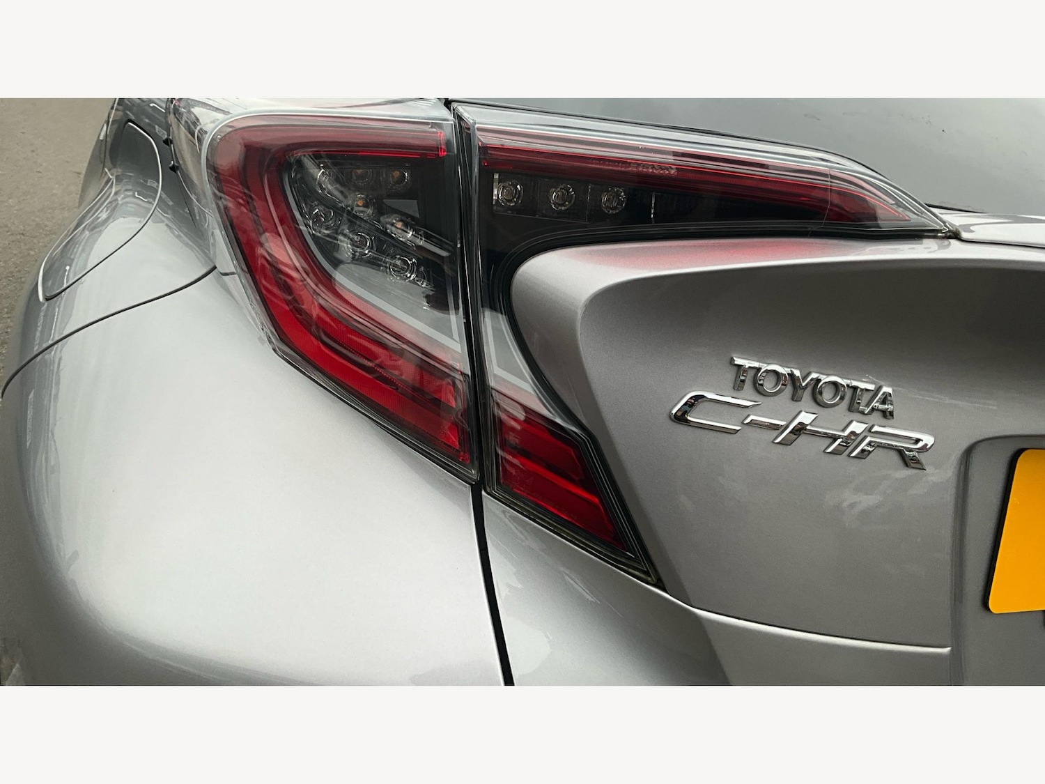 Used Toyota C-HR 2019 for sale - 76361101: Photo 27
