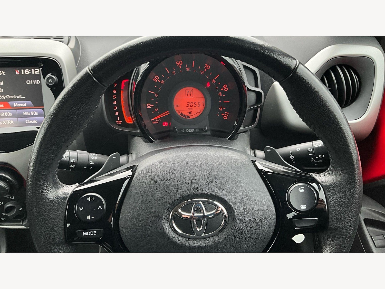 Used Toyota AYGO for sale - 77925302: Photo 11