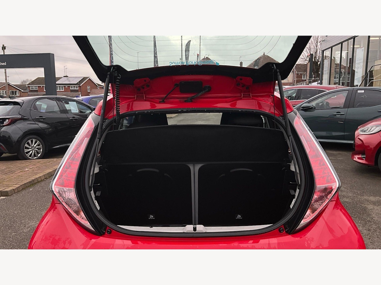 Used Toyota AYGO for sale - 77925302: Photo 16