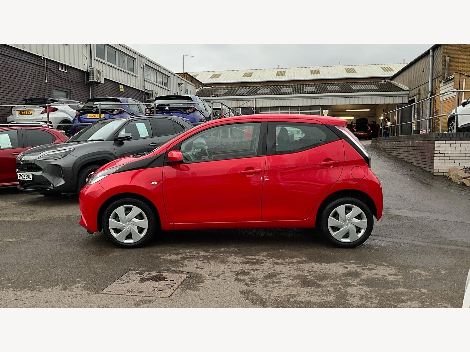 Used Toyota AYGO for sale - 77925302: Photo 19