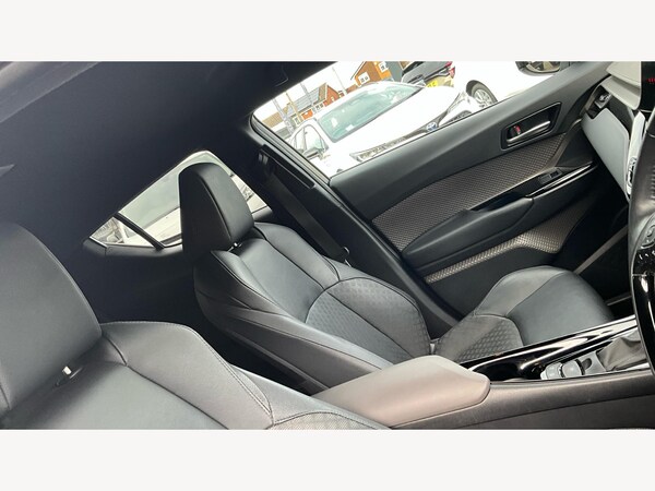 Used Toyota C-HR 2020 for sale - 76227357: Photo 24