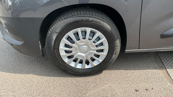 Used Toyota ProAce 2023 for sale - 76259878: Photo 34