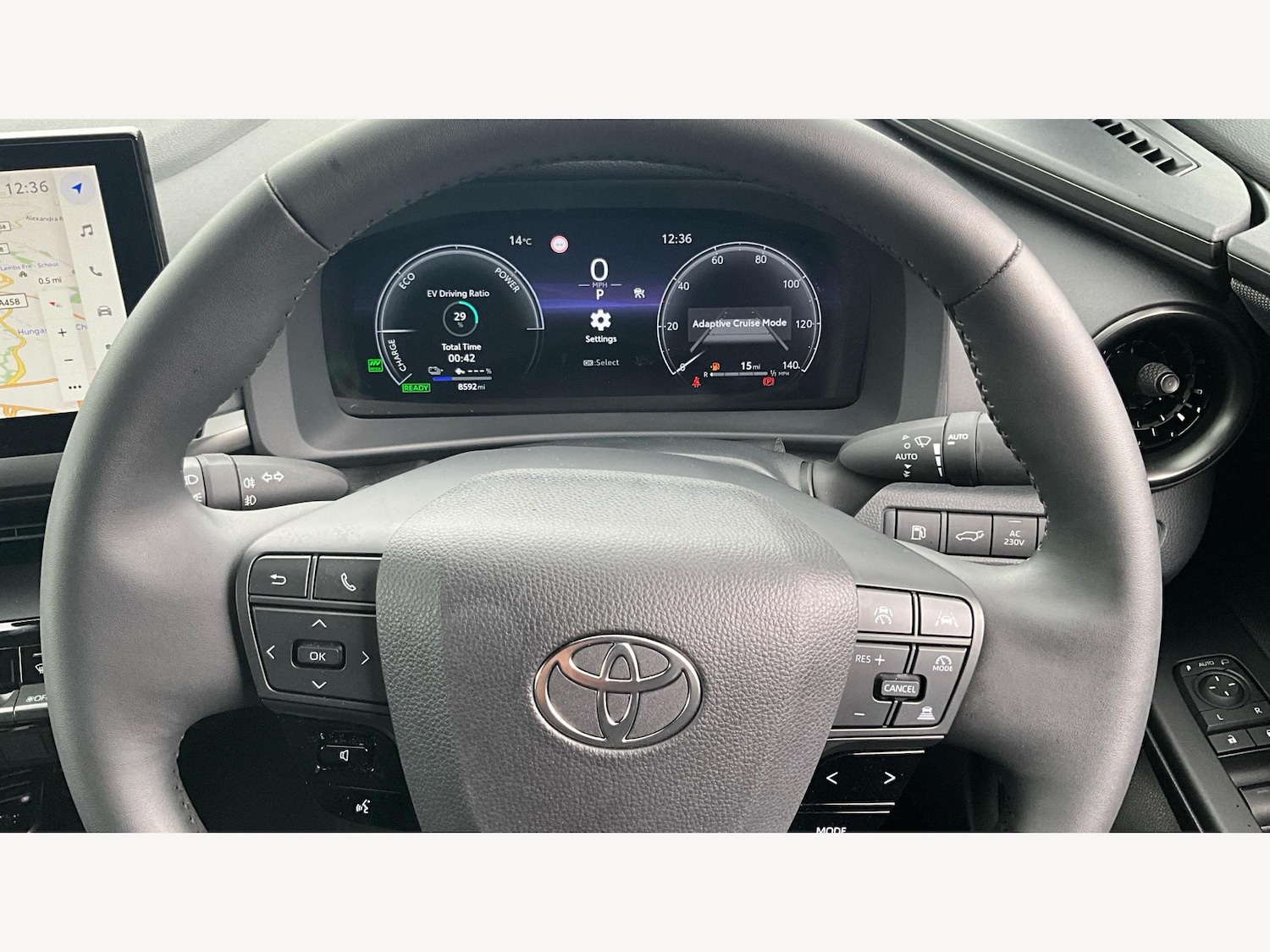 Used Toyota C-HR 2024 for sale - 76634282: Photo 11