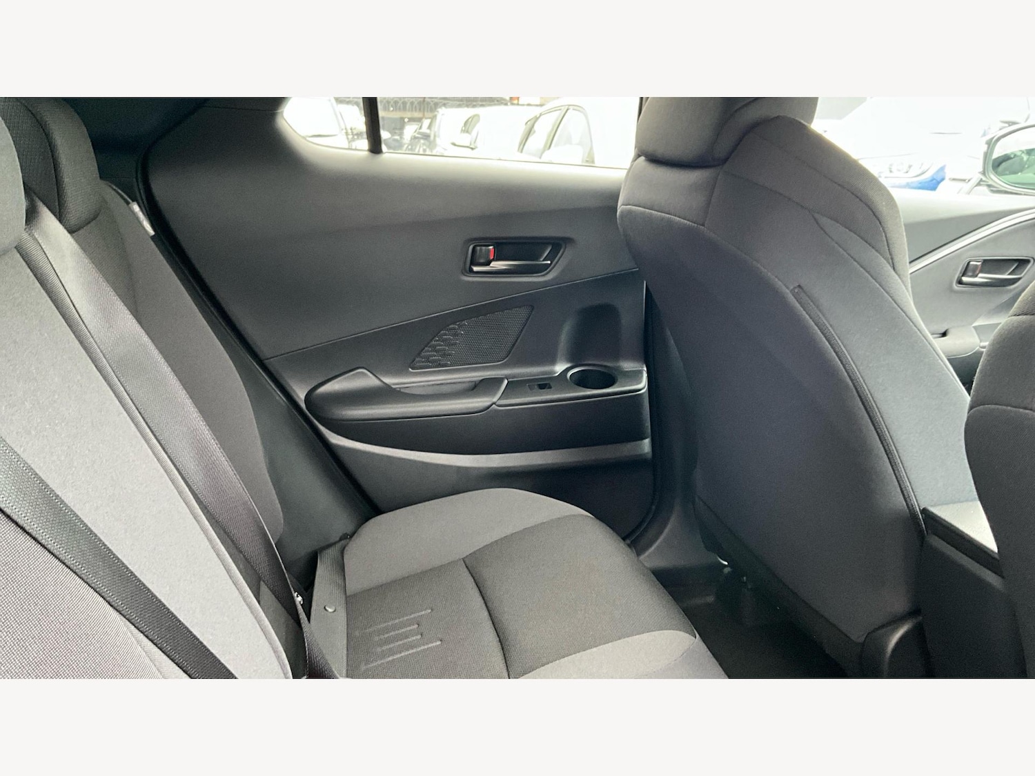 Used Toyota C-HR 2024 for sale - 76634282: Photo 14