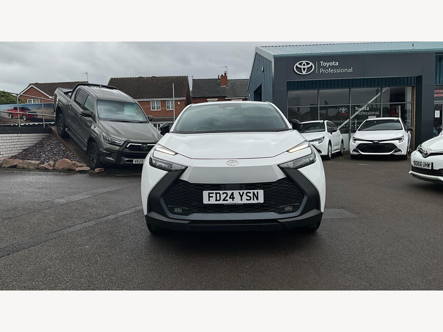 Used Toyota C-HR 2024 for sale - 76634282: Photo 17
