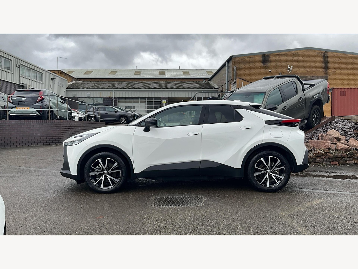 Used Toyota C-HR 2024 for sale - 76634282: Photo 19