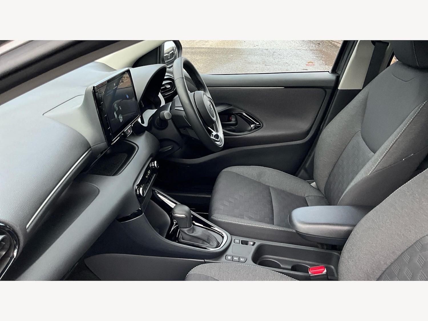 Used Toyota Yaris for sale - 77704850: Photo 12