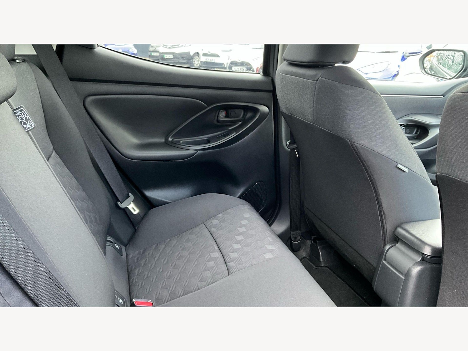 Used Toyota Yaris for sale - 77704850: Photo 14