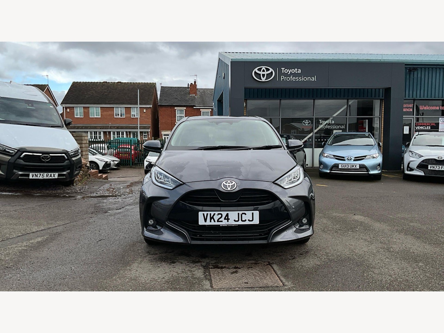 Used Toyota Yaris for sale - 77704850: Photo 17