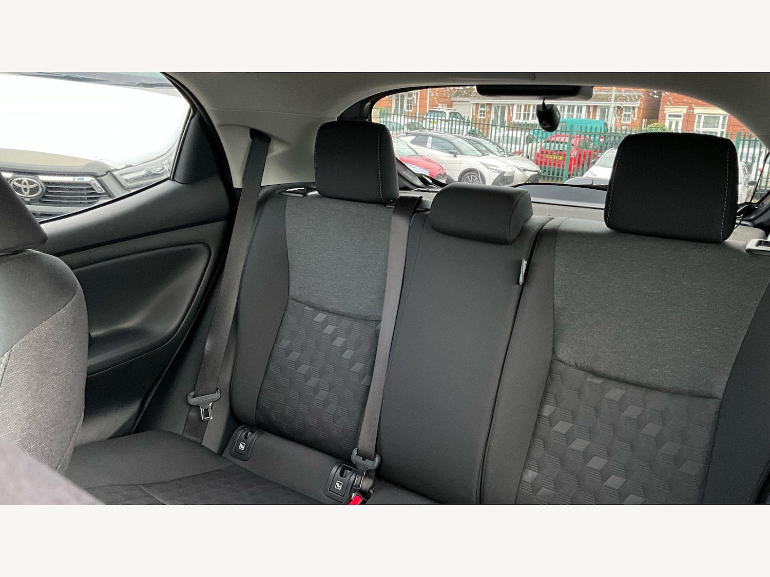 Used Toyota Yaris for sale - 77704850: Photo 25