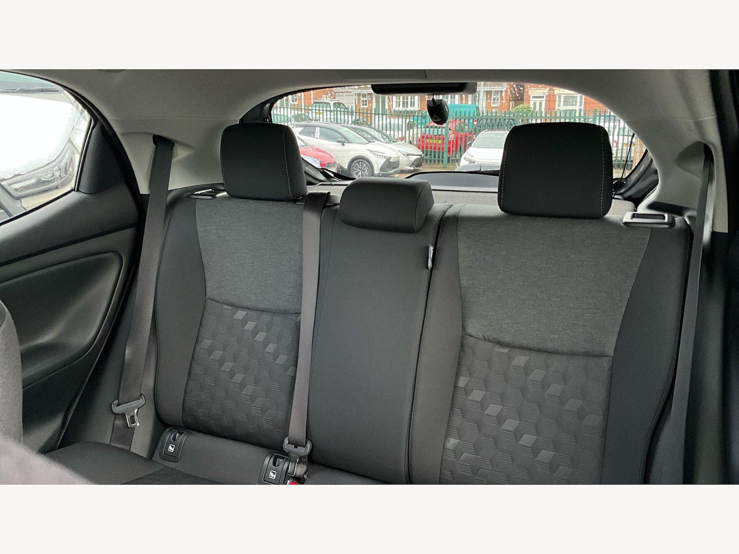 Used Toyota Yaris for sale - 77704850: Photo 26