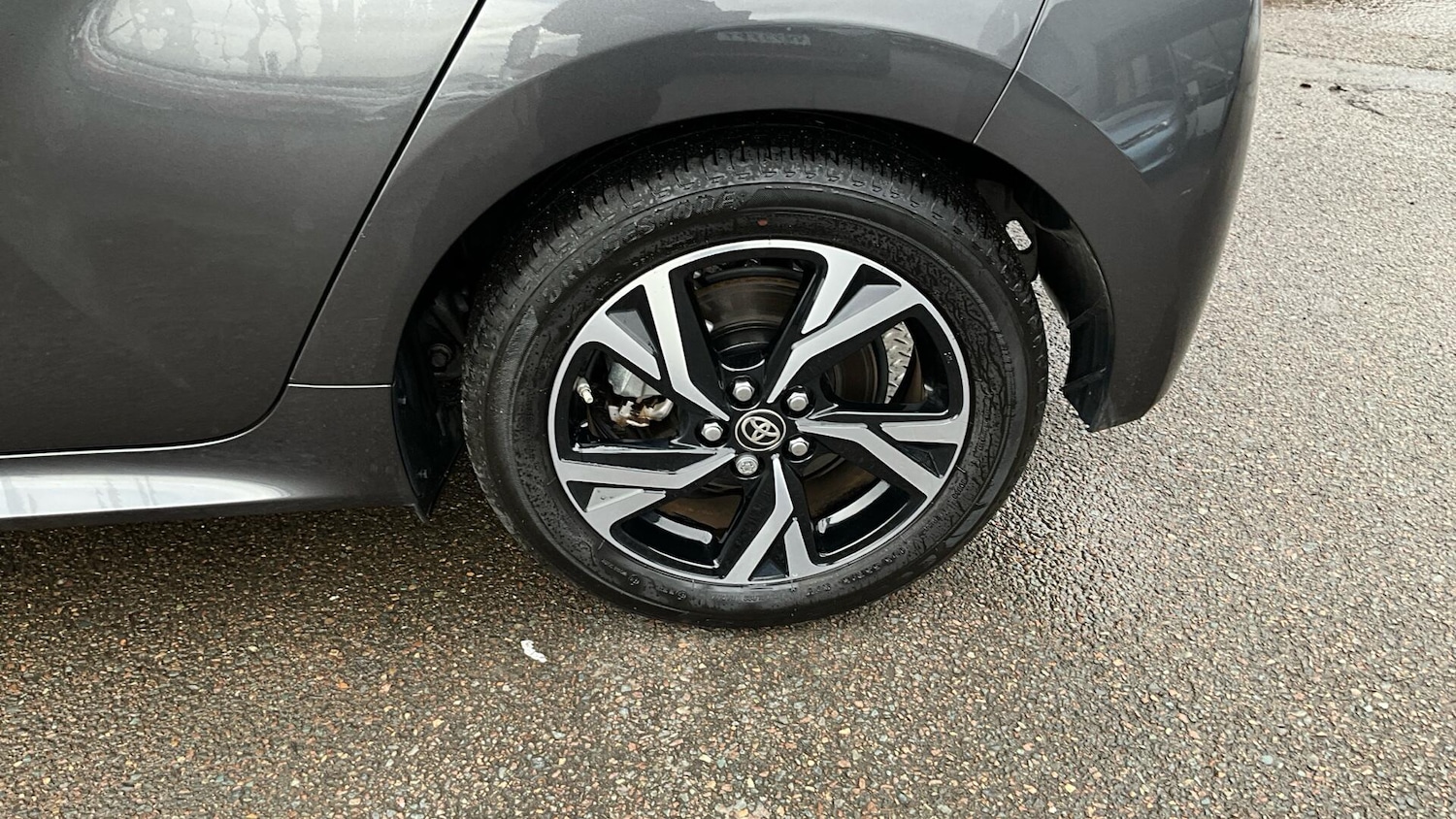 Used Toyota Yaris for sale - 77704850: Photo 36