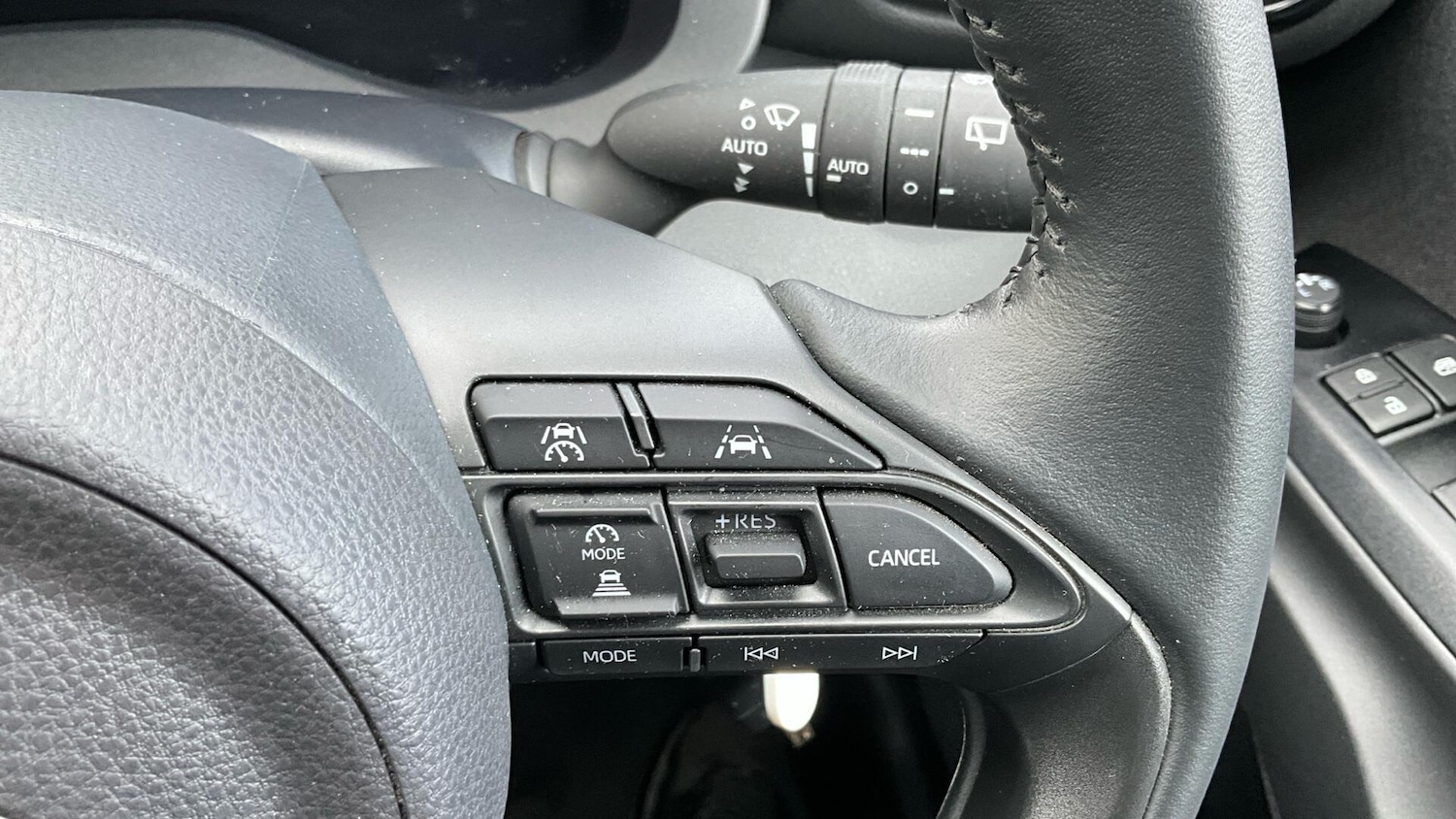 Used Toyota Yaris for sale - 77704850: Photo 40