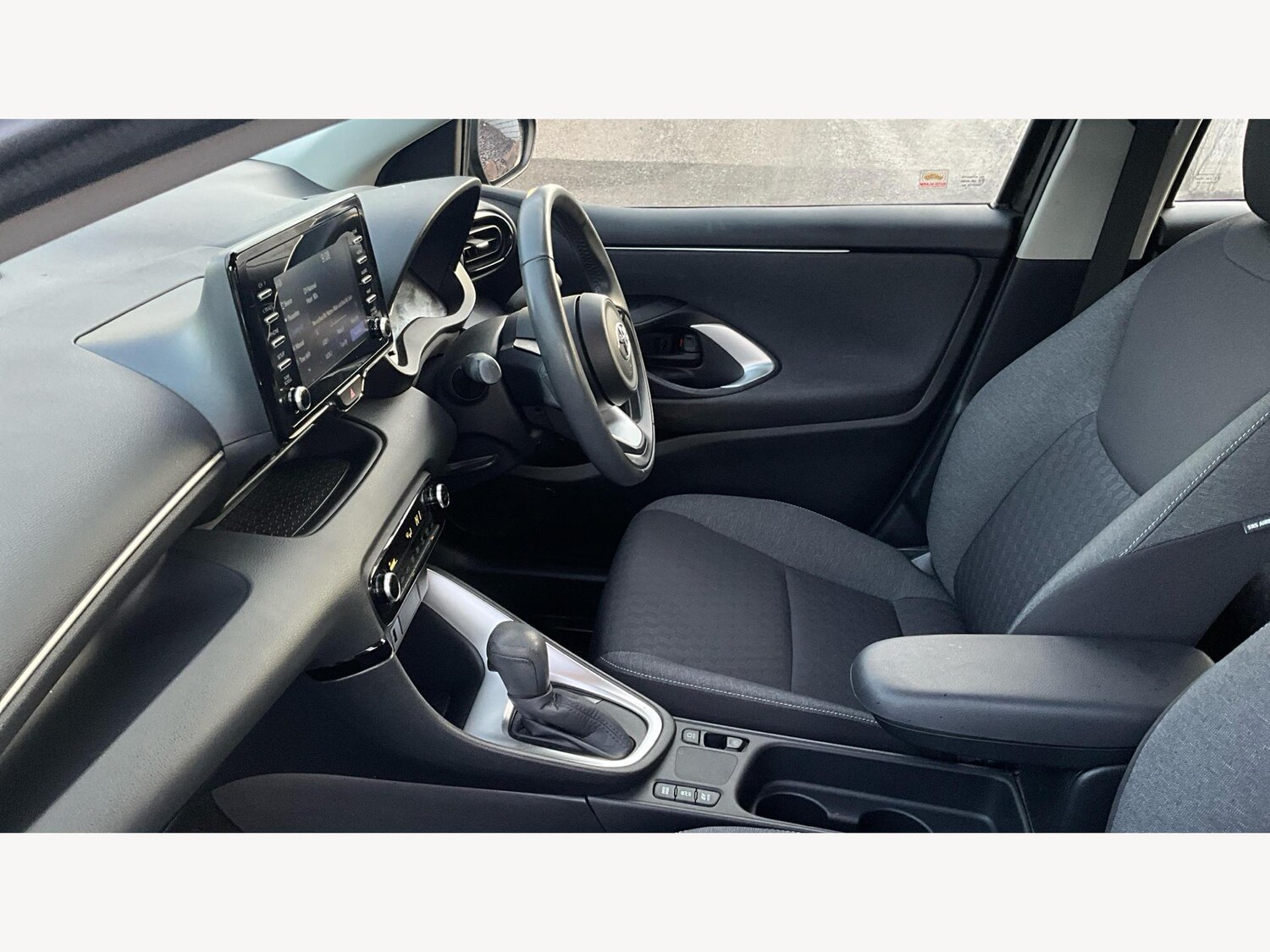 Used Toyota Yaris for sale - 77994417: Photo 12