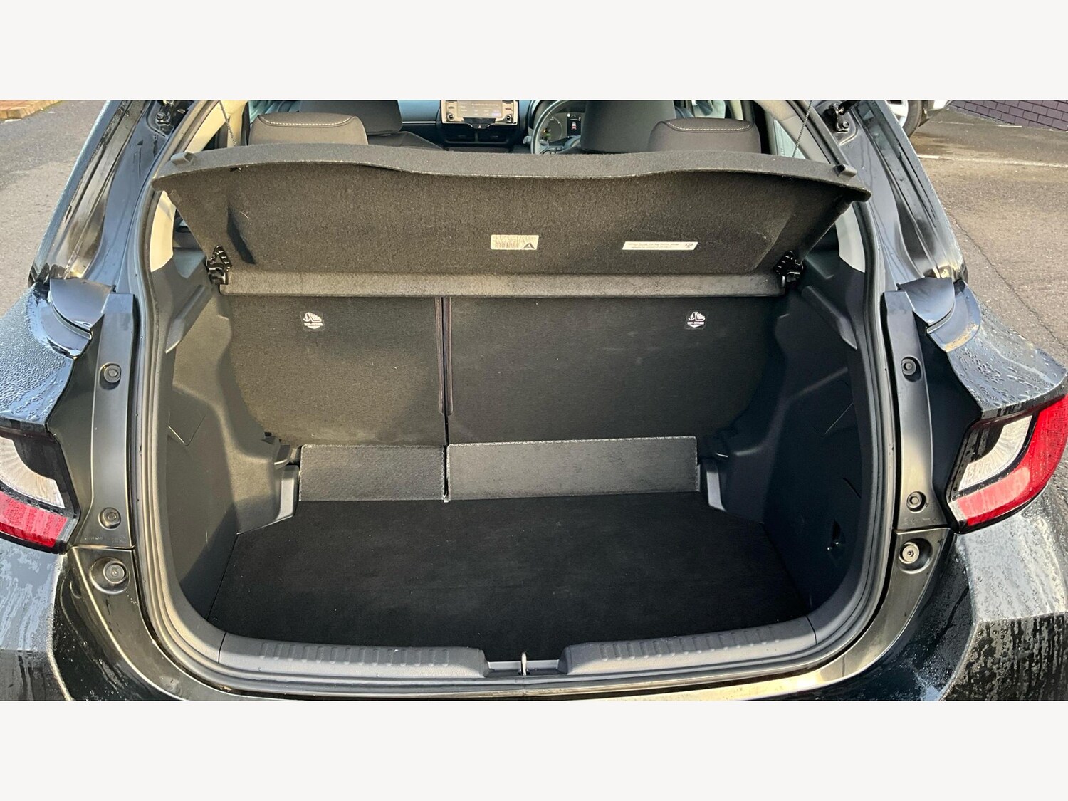 Used Toyota Yaris for sale - 77994417: Photo 23